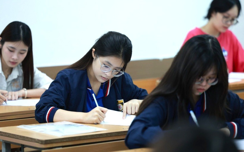 Những ngày cận kề kỳ thi tốt nghiệp luôn là khoảng thời gian ngập tràn các trạng thái tâm lý như lo âu, căng thẳng. Ảnh minh họa