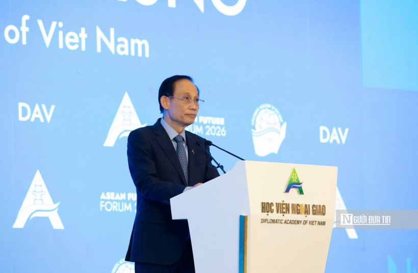Ủy viên Bộ Chính trị, Bộ trưởng Bộ Ngoại giao Lê Hoài Trung phát biểu tại phiên bế mạc diễn đàn.