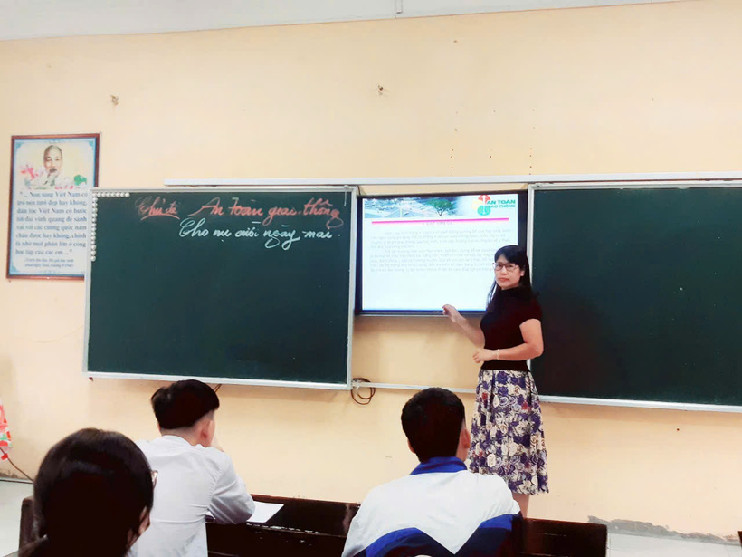 Cô Lâm Thị Lan Anh, giáo viên Ngữ văn Trường THPT Hiệp Hòa số 3 (Bắc Ninh)