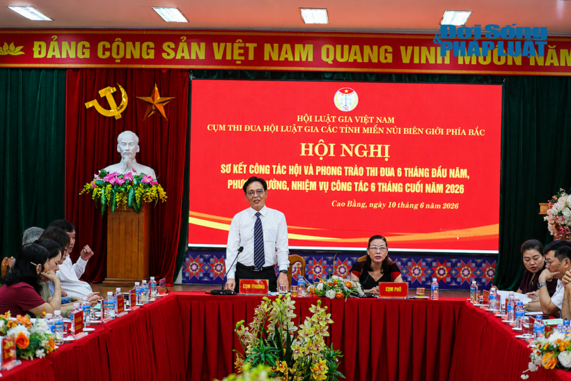 Luật gia Phạm Văn Chung, Chủ tịch Hội Luật gia tỉnh Sơn La, Cụm trưởng Cụm thi đua Hội Luật gia các tỉnh Miền núi biên giới phía Bắc.