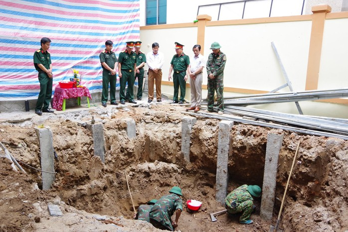 Đội 584 tìm kiếm hài cốt liệt sĩ. Ảnh: Người lao động