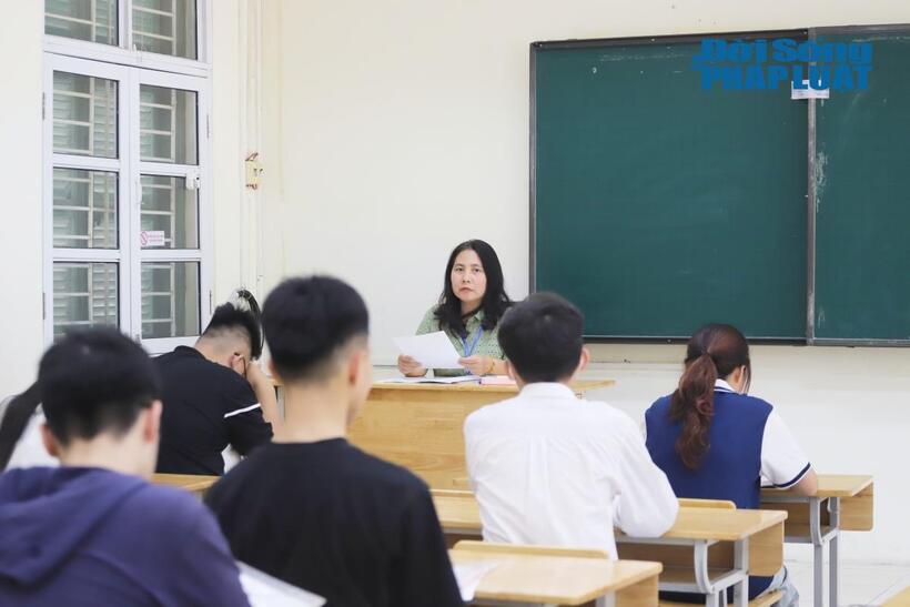 Công tác chuẩn bị tại điểm thi Trường THPT Yên Hòa đã hoàn tất, sẵn sàng cho kỳ thi diễn ra an toàn, nghiêm túc