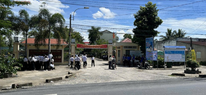 Điểm thi Trường THPT Tân Quới (xã Tân Quới, tỉnh Vĩnh Long), nơi xảy ra sự việc thí sinh vi phạm quy chế thi.&nbsp;ẢNH: NAM LONG