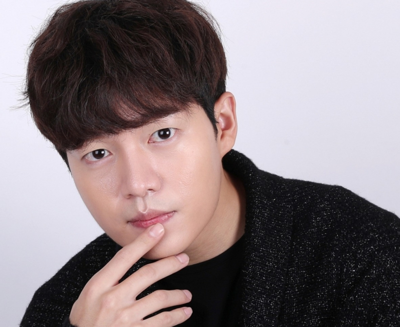 Son Seung Won bị tuyên 1 năm tù. Ảnh: Nate
