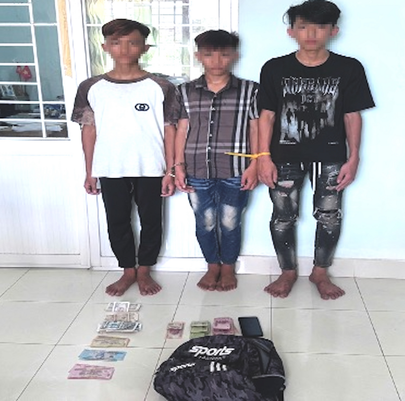 Các đối tượng bị tạm giữ. (Ảnh: Công an tỉnh An Giang)