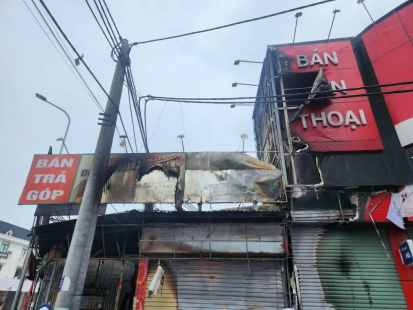 Nhiều tài sản đã bị thiêu rụi. Ảnh: VietNamNet.