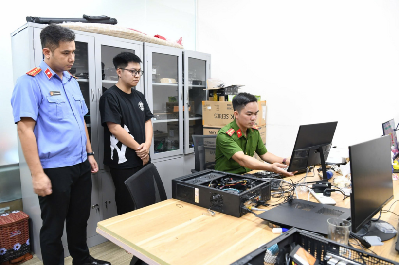 Đây là vụ án đầu tiên trên phạm vi cả nước được Công an tỉnh Phú Thọ khởi tố liên quan đến hành vi sử dụng trái phép phần mềm máy tính có bản quyền, gióng lên hồi chuông cảnh tỉnh với hành vi vi phạm.