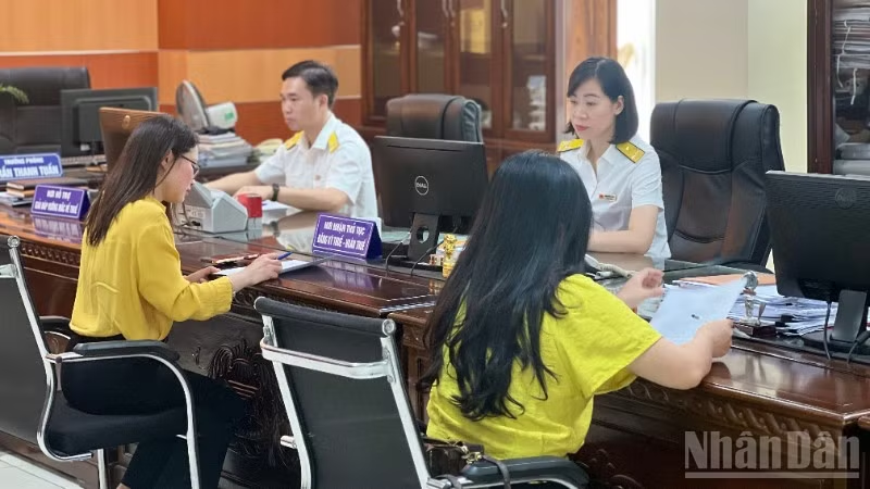 Ngành thuế đẩy mạnh các giải pháp hỗ trợ doanh nghiệp và người nộp thuế tuân thủ pháp luật.