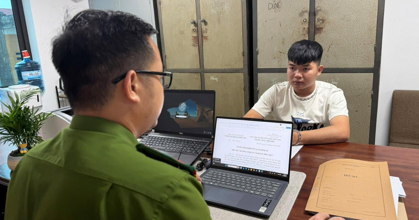Nguyễn Văn Tâm tại cơ quan công an. (Ảnh: Công an Phú Thọ)