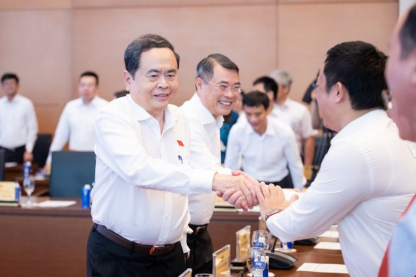 Thủ tướng Chính phủ và Chủ tịch Quốc hội gặp mặt lãnh đạo các cơ quan báo chí (Ảnh: Media Quốc hội).