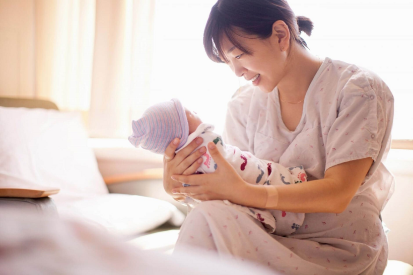 Cách tính thời gian lao động nữ nghỉ dưỡng sức sau sinh. (Ảnh minh họa)