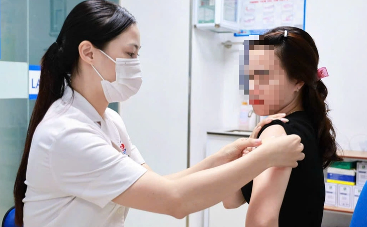 Tiêm phòng vắc xin phòng viêm não Nhật Bản - Ảnh minh họa: T.P.
