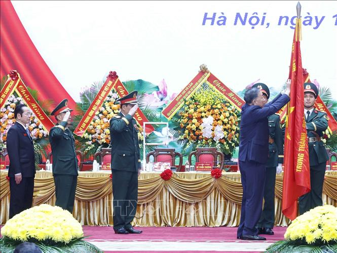Tổng Bí thư, Chủ tịch nước Tô Lâm trao Huân chương Hồ Chí Minh tặng Hội Cựu chiến binh Việt Nam - Ảnh: TTXVN