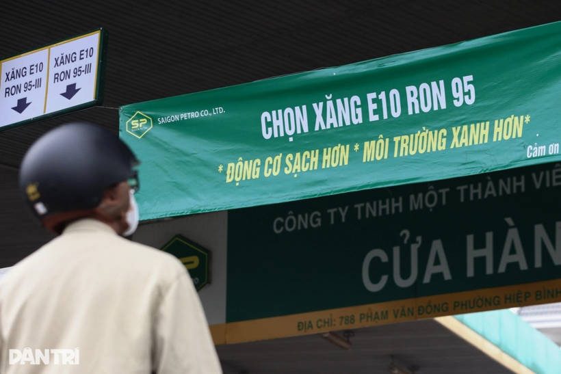 Cây xăng tại TPHCM (Ảnh: Nam Anh).