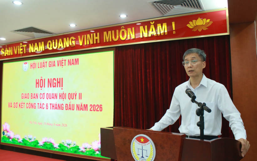 Ông Nguyễn Khánh Ngọc - Bí thư Đảng ủy, Chủ tịch Hội Luật gia Việt Nam kết luận Hội nghị.