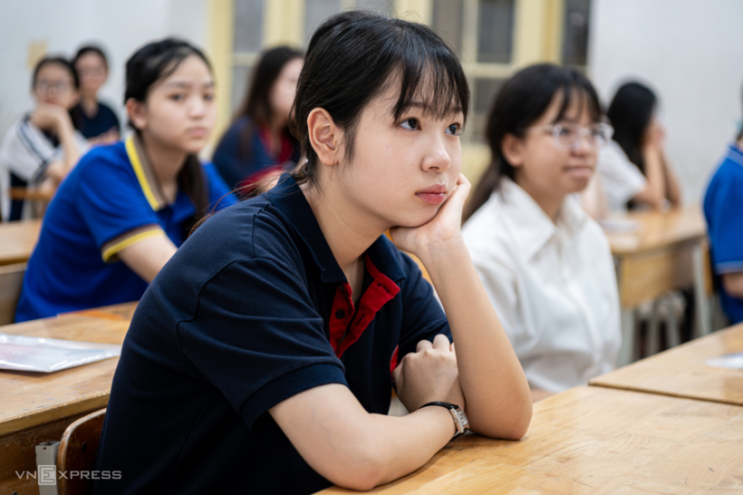 Thí sinh thi lớp 10 THPT công lập ở Hà Nội năm 2026. Ảnh: Thế Bằng.