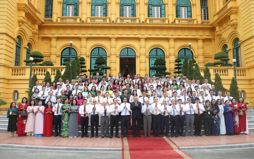 Tổng Bí thư, Chủ tịch nước Tô Lâm và 101 nhà báo tiêu biểu ngày 16/6/2026 (Ảnh: VGP).