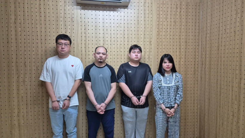 Công an lập hồ sơ, xử lý Fan HaiMing Cao JiaLiang, Nguyễn Hồng Thảo Nhi (từ trái qua). Ảnh: Pháp luật TP.HCM