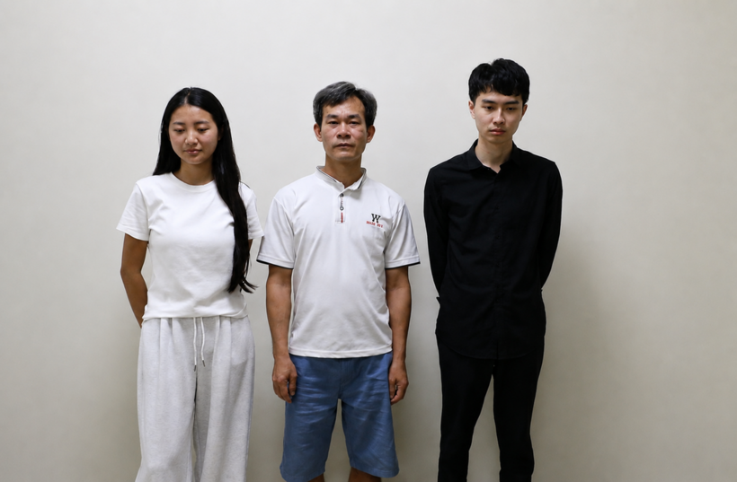 Các bị can từ trái qua phải: Bàn Thị Lứu, Vương Văn Minh và Lý Trung Nguyên. Ảnh: Dân Trí