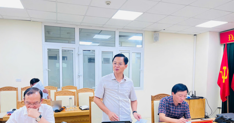 Ông Lưu Đình Thực, Giám đốc Sở Tư Pháp Bắc Ninh phát biểu tại buổi làm việc