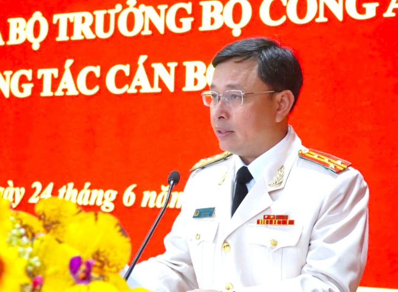 Đại tá Phạm Thanh Tùng, Phó Giám đốc Công an tỉnh Tây Ninh, phát biểu nhận nhiệm vụ. Ảnh: YẾN TRINH.