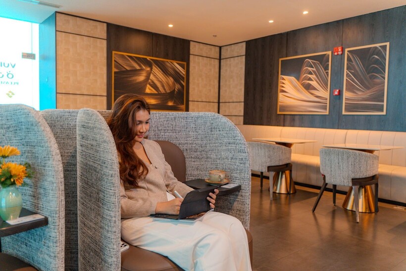 The Sens Business Lounge - Trải nghiệm sang trọng mượt mà như lụa giữa mùa hè rực rỡ - 4
