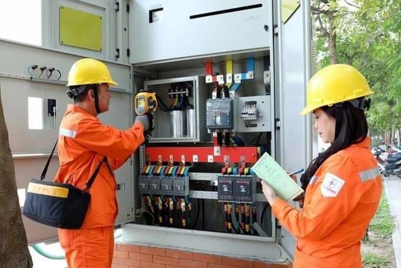 Dự thảo Luật Điện lực (sửa đổi) bổ sung quy định về áp dụng giá bán lẻ điện giờ cao điểm, thấp điểm và bình thường với khách hàng sinh hoạt khi điều kiện kỹ thuật cho phép (Ảnh: EVN).