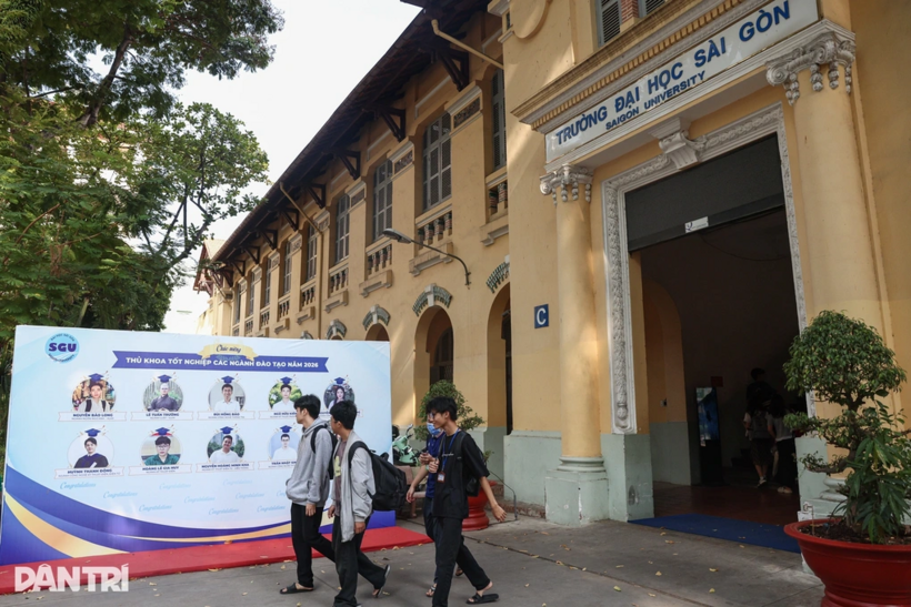 Theo đề xuất của Bộ Giáo dục và Đào tạo, các đại học được tự xét, bổ nhiệm giáo sư, phó giáo sư (Ảnh minh hoạ: Nam Anh).