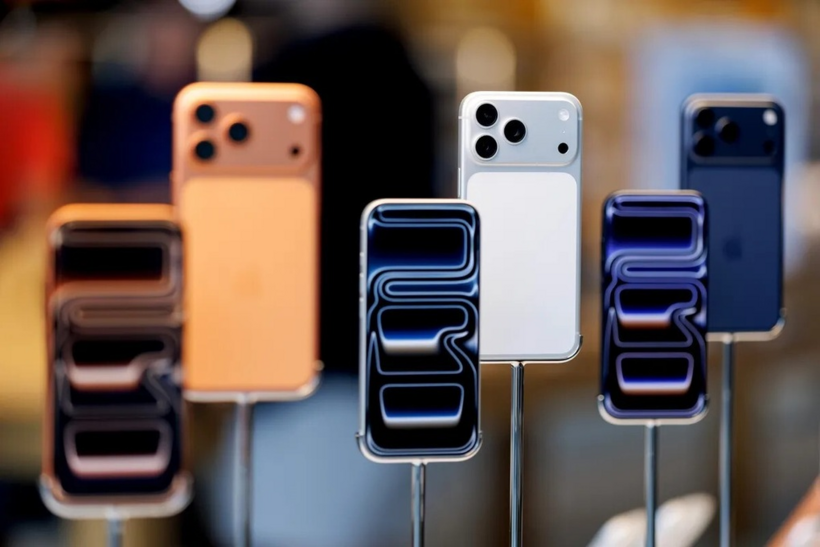 Các sản phẩm iPhone 17 Pro và iPhone 17 Pro Max của Apple. (Ảnh: Bloomberg)