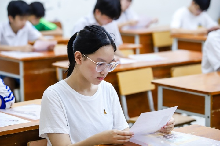 Nhiều thí sinh tiếc nuối khi trượt nguyện vọng 1 chỉ vì thiếu 0,25 điểm. (Ảnh minh hoạ).