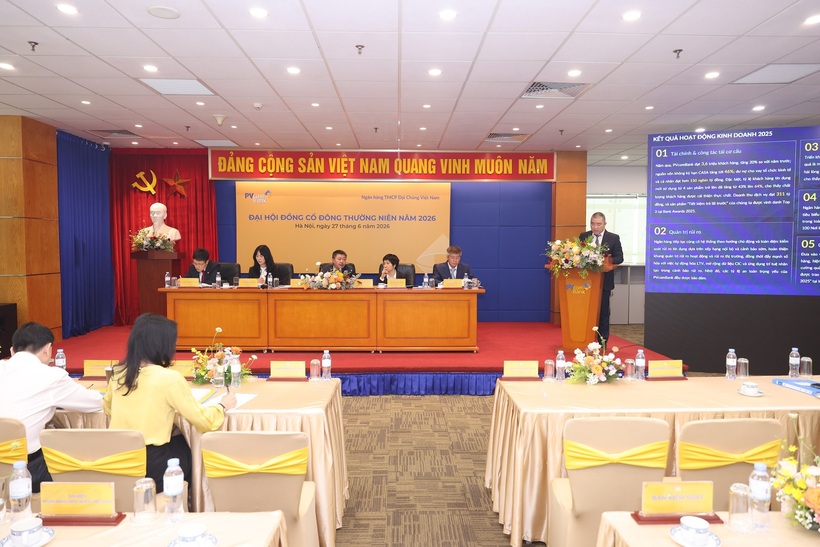 Ông Đặng Thế Hiển - Phó Tổng Giám đốc PVcomBank báo cáo kết quả kinh doanh 2025 và kế hoạch 2026
