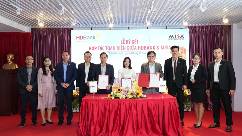 HDBank mở rộng giải pháp tài chính toàn diện, đồng hành doanh nghiệp tăng trưởng bền vững - 1