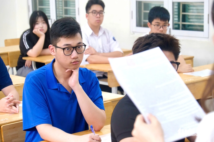 Các chuyên gia nhận định, điểm chuẩn đại học năm 2026 có khả năng giảm ở nhiều khối. Ảnh minh họa: Tuổi trẻ Online