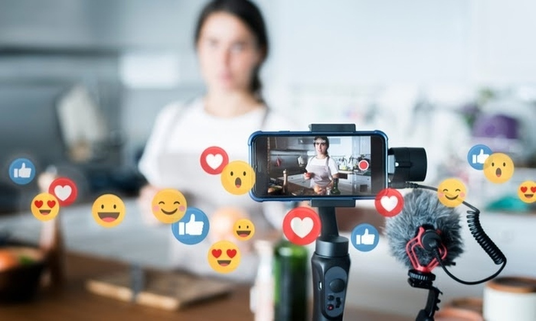 Nền tảng thương mại điện tử có cung cấp tính năng livestream bán hàng thì phải công khai quy chế hoạt động livestream bán hàng. Ảnh: Báo Chính phủ.