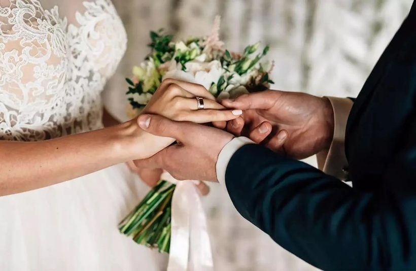 Tỉ số giới tính có thể làm gia tăng tình trạng buôn bán phụ nữ, trẻ em gái, mại dâm, bạo hành giới, tội phạm xuyên quốc gia...Ảnh minh họa