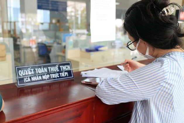 Thu nhập từ giao dịch ngoại hối có phải nộp thuế thu nhập cá nhân? (Ảnh minh họa: Thanh niên)