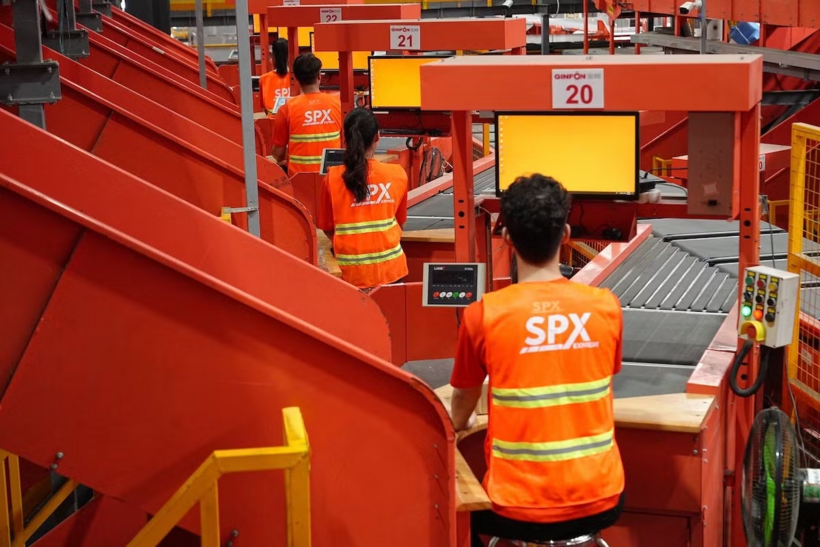 Nhiều doanh nghiệp giao hàng bị xử phạt do vi phạm quy định về cạnh tranh. Ảnh: Tiền phong.