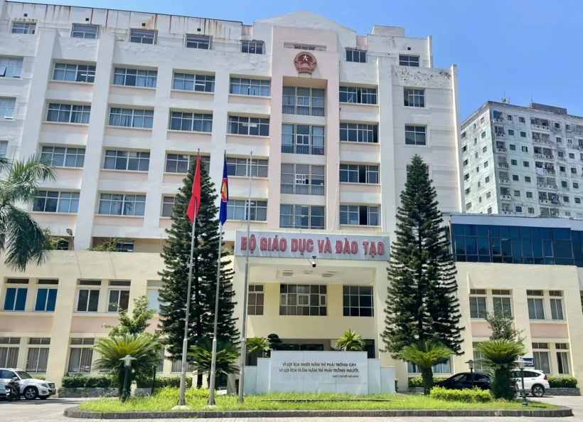 Bộ Giáo dục và Đào tạo cơ cấu còn 16 đơn vị, giảm 2 đầu mối. (Ảnh: Thanh niên)