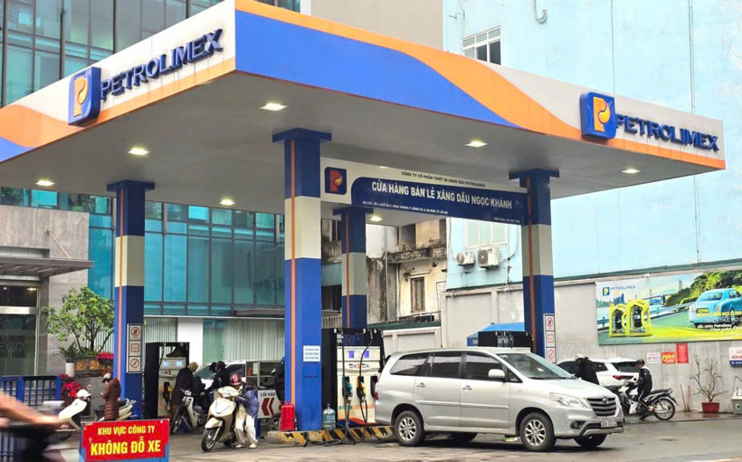 Các doanh nghiệp không được để xảy ra tình trạng đầu cơ, găm hàng, hạn chế bán, đóng cửa hoặc ngừng bán không có lý do chính đáng, gây gián đoạn nguồn cung. Ảnh: Hồng Hạnh./ Theo báo Xây dựng.