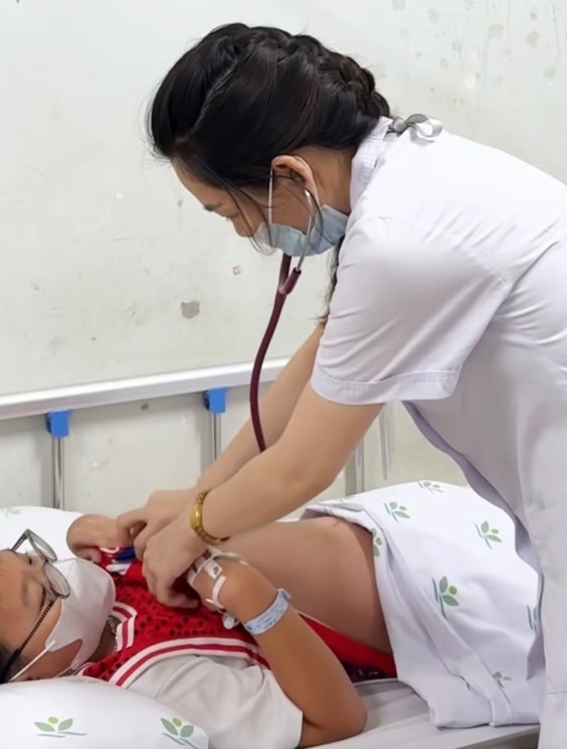 Nhiều trẻ nhập viện vì Adenovirus. Ảnh: Bệnh viện Nhi Trung ương