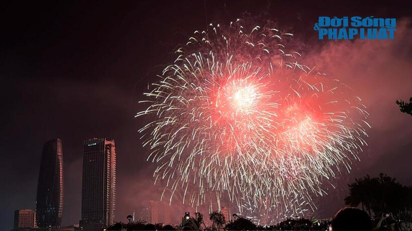 Lễ hội pháo hoa quốc tế ở Đà Nẵng năm 2026 thu hút khách du lịch trong nước và quốc tế. Ảnh: Dương Thu.