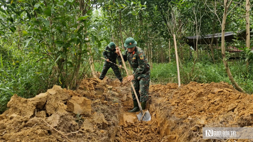 Công tác tìm kiếm được triển khai kết hợp giữa máy móc và thủ công.