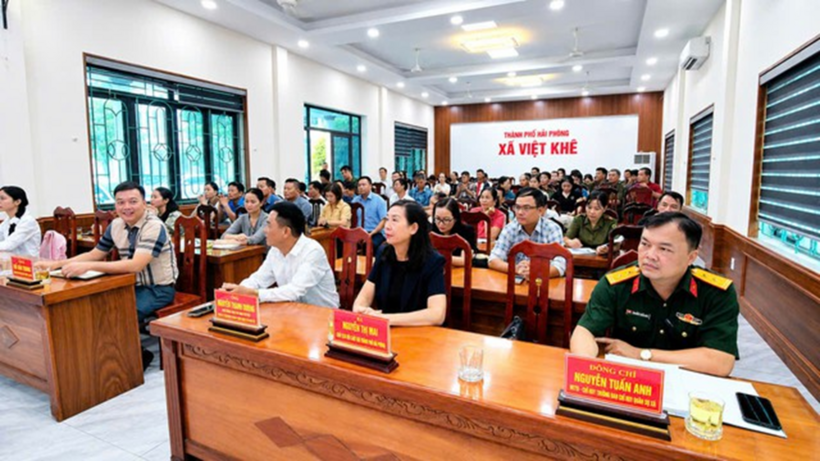 Các đại biểu tham dự hội nghị.