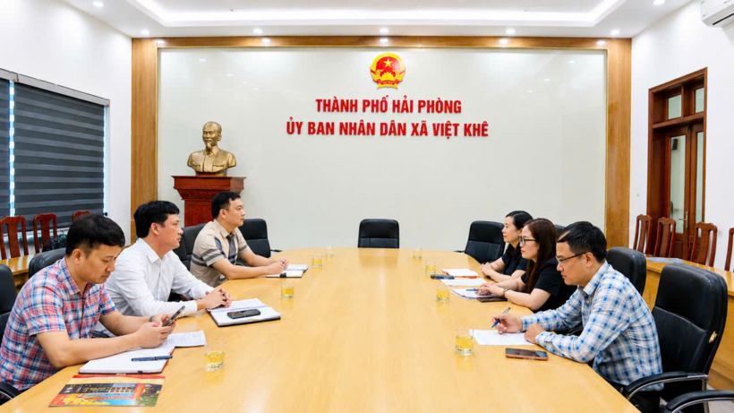 Trao đổi tại buổi làm việc, hai bên thống nhất và khẳng định việc thành lập Chi hội Luật gia xã Việt Khê sẽ góp phần đưa pháp luật đến gần nhân dân, nâng cao hiệu quả công tác hòa giải ở cơ sở.