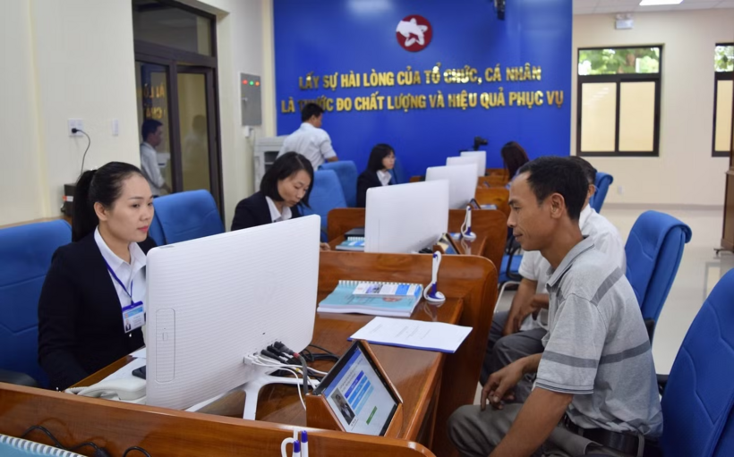 Bộ Nội vụ vừa hướng dẫn việc xếp ngạch công chức theo vị trí việc làm, đồng thời làm rõ nguyên tắc xếp lương đối với cán bộ, công chức cấp xã; quy định tỷ lệ xếp vào ngạch chuyên viên chính, chuyên viên cao cấp và các điều kiện xếp ngạch theo quy định mới. Ảnh minh họa/Tiền Phong