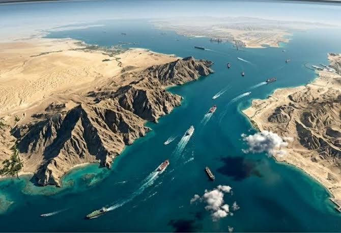 Eo biển Hormuz. Ảnh : Tasnim