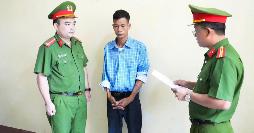 Cơ quan Cảnh sát điều tra thông báo Quyết định khởi tố vụ án, khởi tố bị can đối với Bùi Văn Trường. (Ảnh: Công an Phú Thọ)