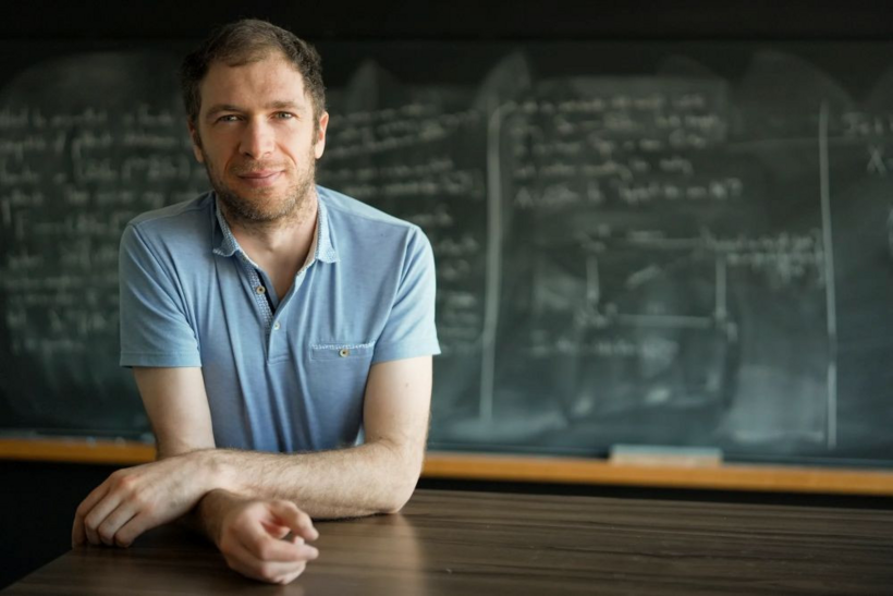 John Pardon là nhà toán học chuyên về hình học và tôpô tại Đại học Stony Brook. Ảnh: Simons Foundation/Scientific American