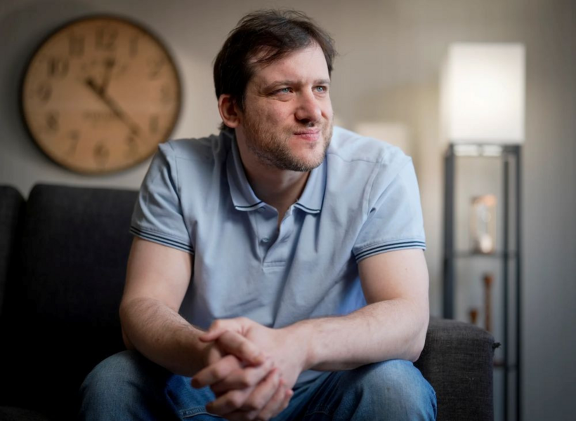 Jacob Tsimerman là nhà toán học tại Đại học Toronto. Ảnh: Simons Foundation/Scientific American