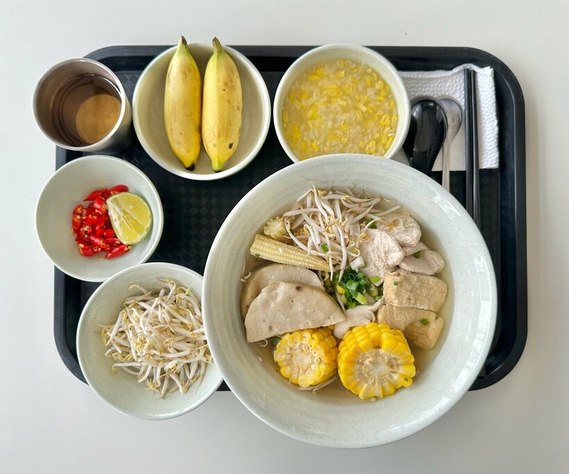 Bữa trưa tại nhà máy Ajinomoto Việt Nam với thực đơn chay.